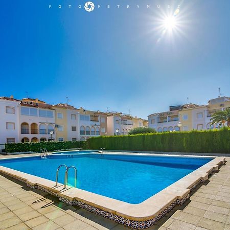 108 Apartament Fabulus Torrevieja Buitenkant foto
