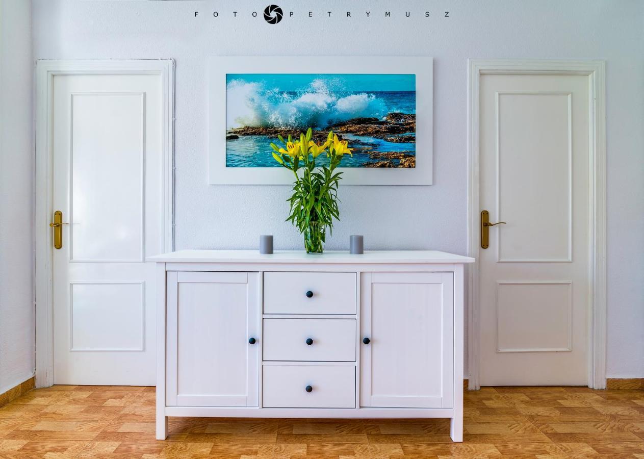 108 Apartament Fabulus Torrevieja Buitenkant foto