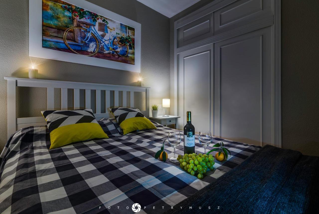 108 Apartament Fabulus Torrevieja Buitenkant foto
