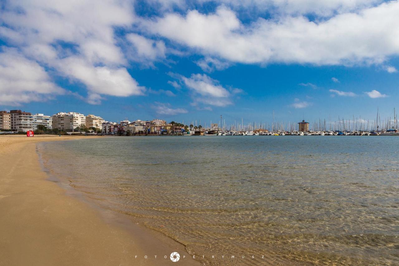 108 Apartament Fabulus Torrevieja Buitenkant foto